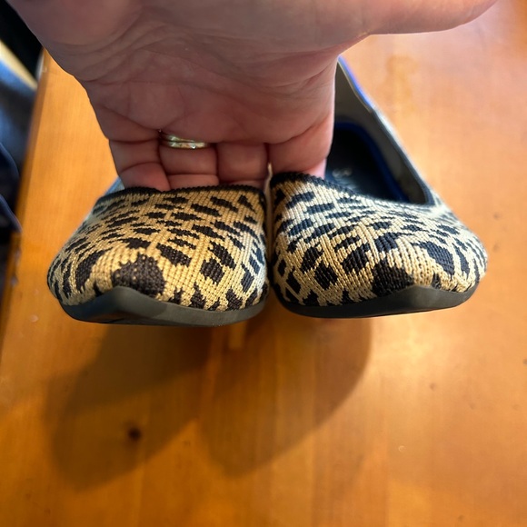 Rothy’s leopard flats. Near new condition! - Picture 7 of 7